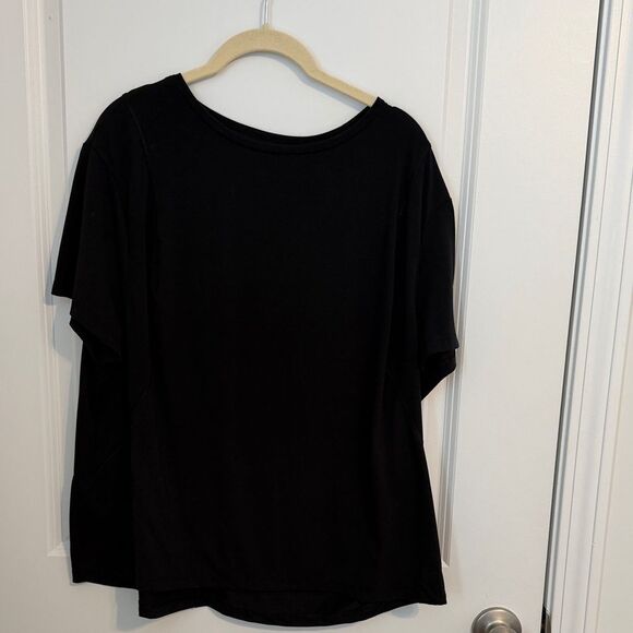 Avia Women's Black Short Sleeve Tee - Picture 1 of 3